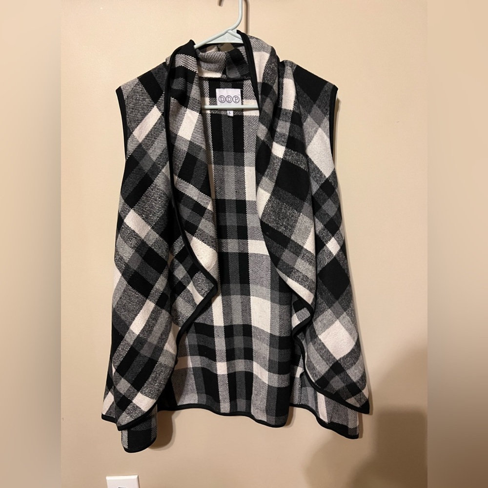 Heavier weight vest to wear a long sleeve underneath with leggings or jeans.